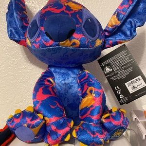BNWT Stitch Crashes Disney Aladdin plush